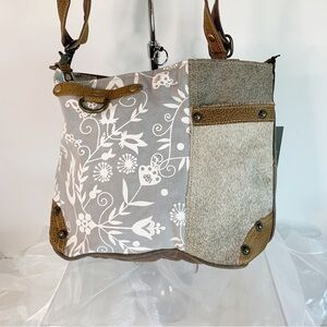 Myra Bag DOVE SHOULDER BAG!